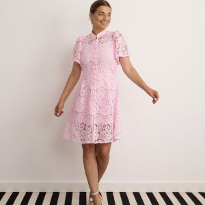 Elli White Lace Dress Pink.           24604Lr