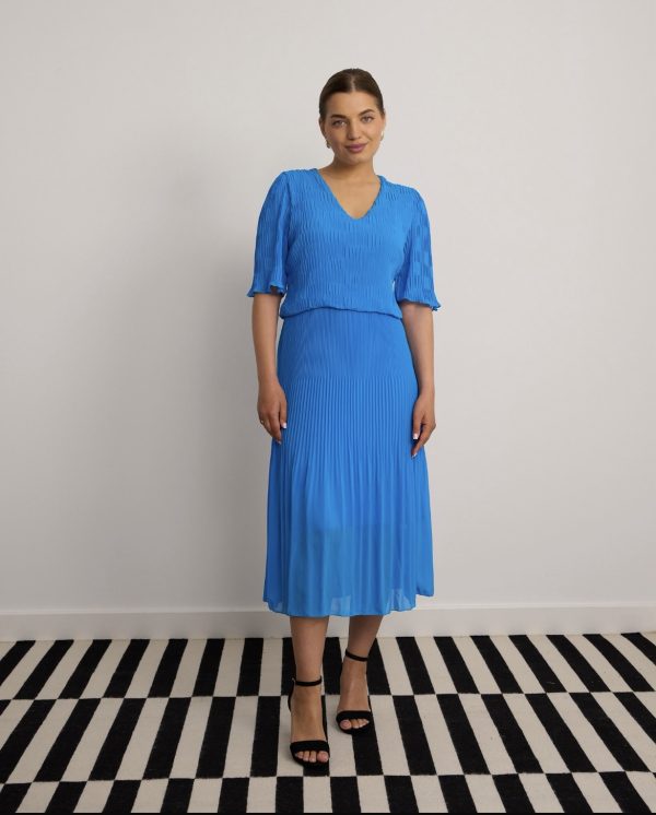 V-Neck Pleated Dress Turquoise.         6747/Trq