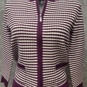 Castle Zip Cardigan Burgundy.    Dm179