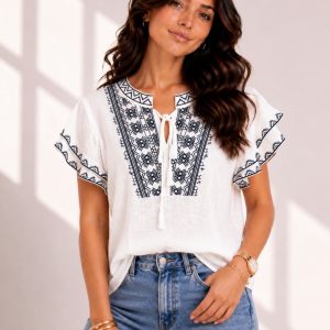 Embroidered Top White.         Xf1165