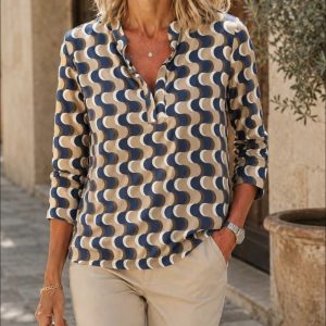 Yew Print Top Taupe.          4027B