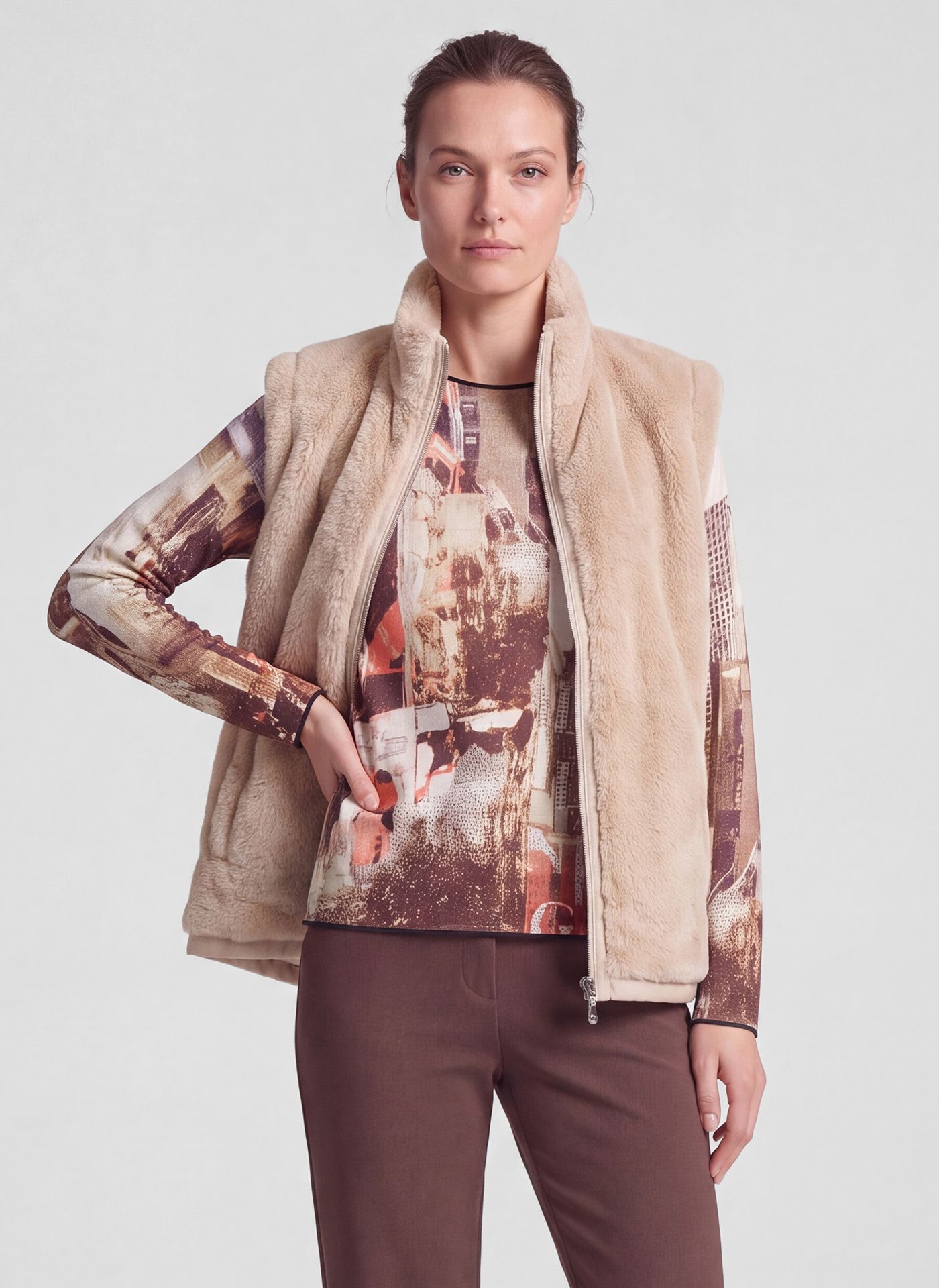 Rabe Fur Gilet Beige. 57-122871