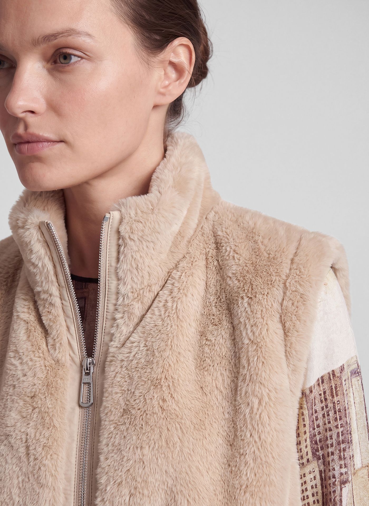Rabe Fur Gilet Beige. 57-122871 - Image 3