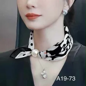 Magnetic Pearl Clasp Neckerchief Black/White.      A19-73